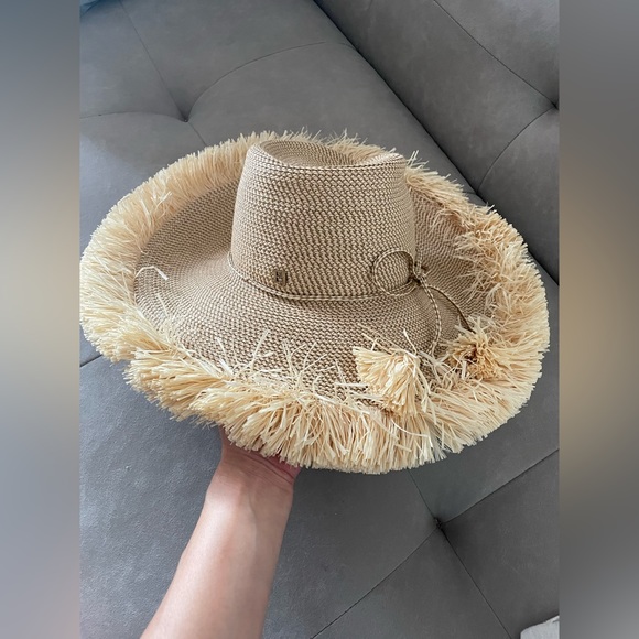 Eric Javitz Antigua Large Brimmed Hat! UPF50. Paid $746 plus tax $842.98 total. - Picture 2 of 8